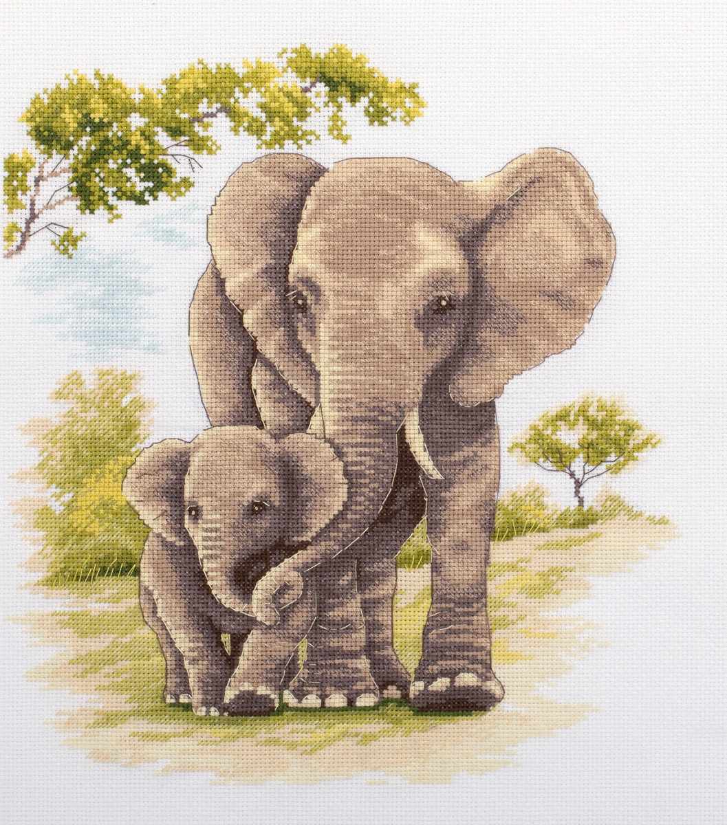 J-7208 Мать и дитя. Слон